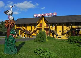 Hotel and restaurant complex Skolmo