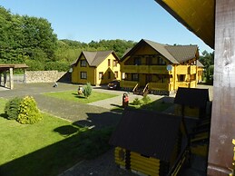 Hotel and restaurant complex Skolmo