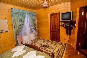 Hotel and restaurant complex Skolmo