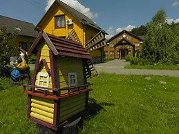 Hotel and restaurant complex Skolmo