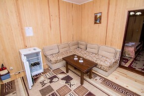 Hotel and restaurant complex Skolmo