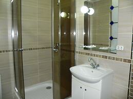 Hotel and restaurant complex Skolmo