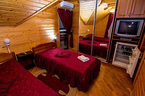 Hotel and restaurant complex Skolmo