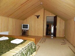 Hotel and restaurant complex Skolmo