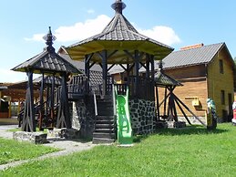 Hotel and restaurant complex Skolmo