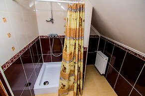 Hotel and restaurant complex Skolmo