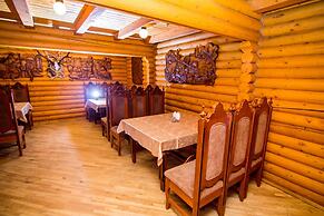 Hotel and restaurant complex Skolmo