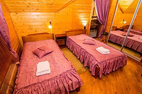 Hotel and restaurant complex Skolmo