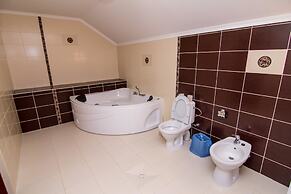 Hotel and restaurant complex Skolmo