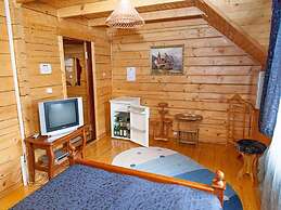 Hotel and restaurant complex Skolmo