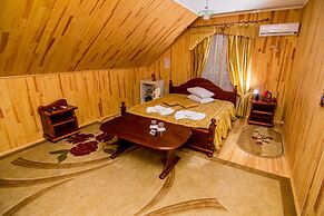 Hotel and restaurant complex Skolmo