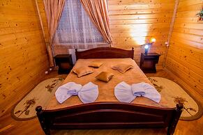 Hotel and restaurant complex Skolmo