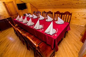 Hotel and restaurant complex Skolmo