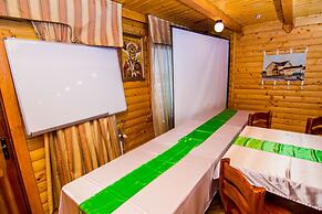 Hotel and restaurant complex Skolmo