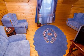 Hotel and restaurant complex Skolmo