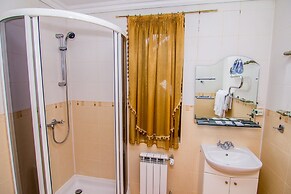 Hotel and restaurant complex Skolmo