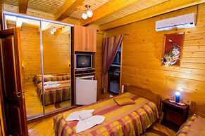 Hotel and restaurant complex Skolmo