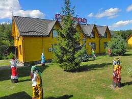 Hotel and restaurant complex Skolmo