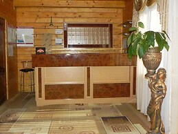 Hotel and restaurant complex Skolmo