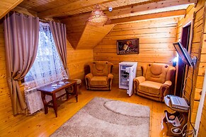 Hotel and restaurant complex Skolmo