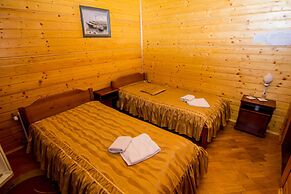 Hotel and restaurant complex Skolmo