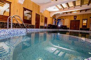 Hotel and restaurant complex Skolmo