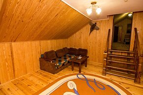 Hotel and restaurant complex Skolmo