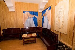 Hotel and restaurant complex Skolmo