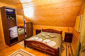 Hotel and restaurant complex Skolmo