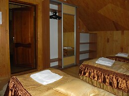 Hotel and restaurant complex Skolmo