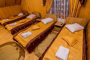 Hotel and restaurant complex Skolmo