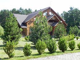 Hotel and restaurant complex Skolmo