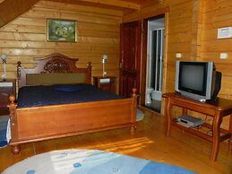 Hotel and restaurant complex Skolmo