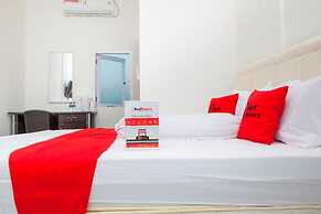 RedDoorz near Telkom Corporate University