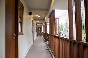 RedDoorz Plus near Asia Afrika 3