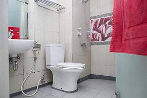 RedDoorz Plus near Asia Afrika 3