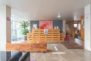 RedDoorz Plus near Asia Afrika 3