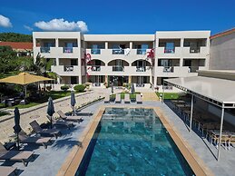 Remezzo Apartments & Studios