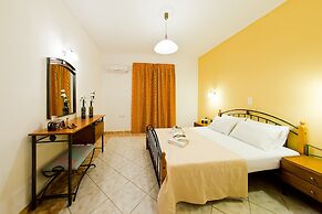 Remezzo Apartments & Studios