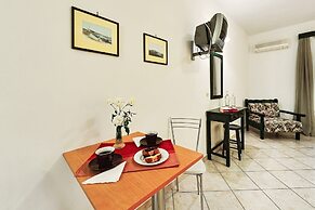 Remezzo Apartments & Studios