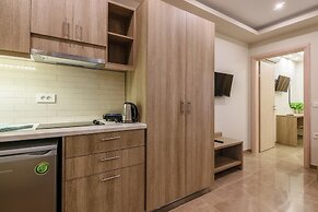 Remezzo Apartments & Studios