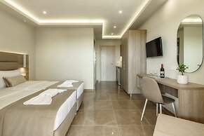 Remezzo Apartments & Studios