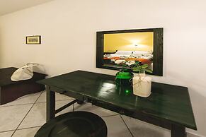 Remezzo Apartments & Studios