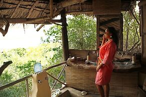 H12 Delta Dunes Lodge