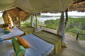 H12 Delta Dunes Lodge