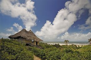 H12 Delta Dunes Lodge