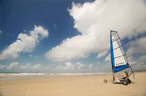 H12 Delta Dunes Lodge