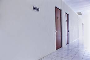 RedDoorz near Pantai Ria Kenjeran