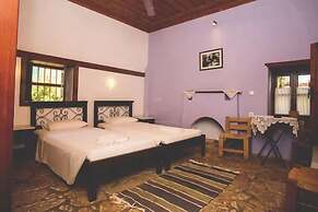 Karnayo Traditional Houses