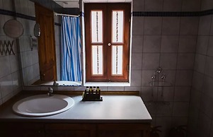 Karnayo Traditional Houses